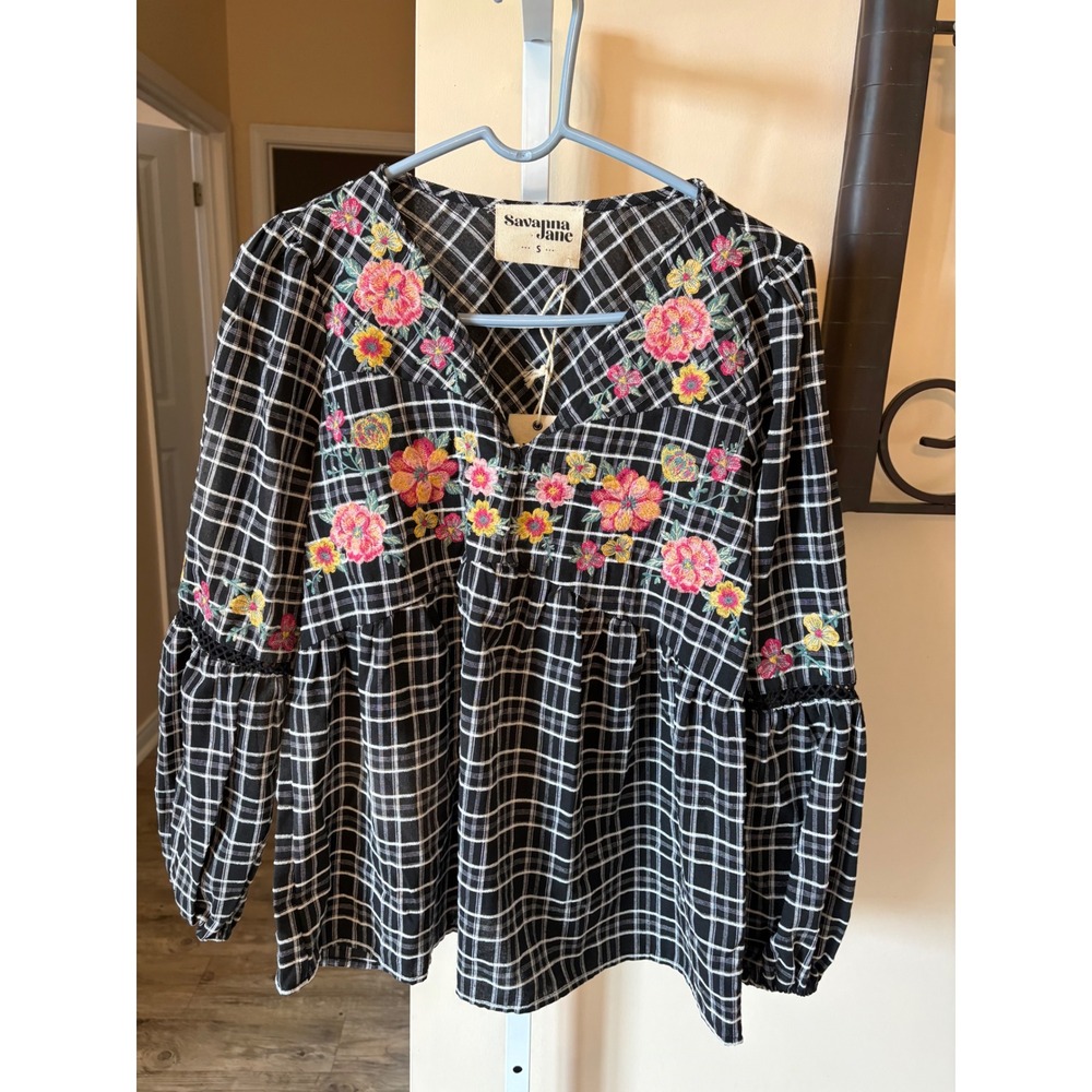 Savanna Jane Embroidered Plaid Babydoll Top Black White Floral Boho NWT Small